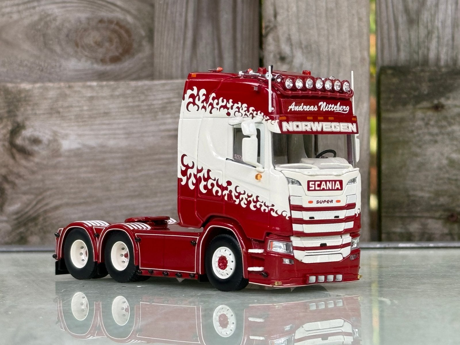 Scania  Next  Gen  Highline  6 x 2  Sleeper, Ophalen of Verzenden, Zo goed als nieuw, Bus of Vrachtwagen, Tekno
