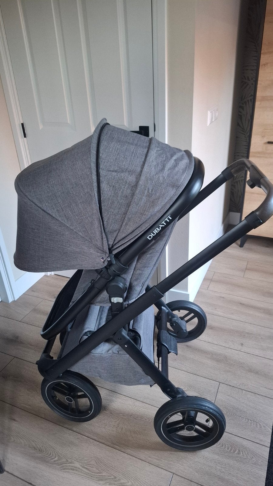 dubatti one kinderwagen grijs, Kinderen en Baby's, Luchtbanden, Zo goed als nieuw, Ophalen, Kinderwagen