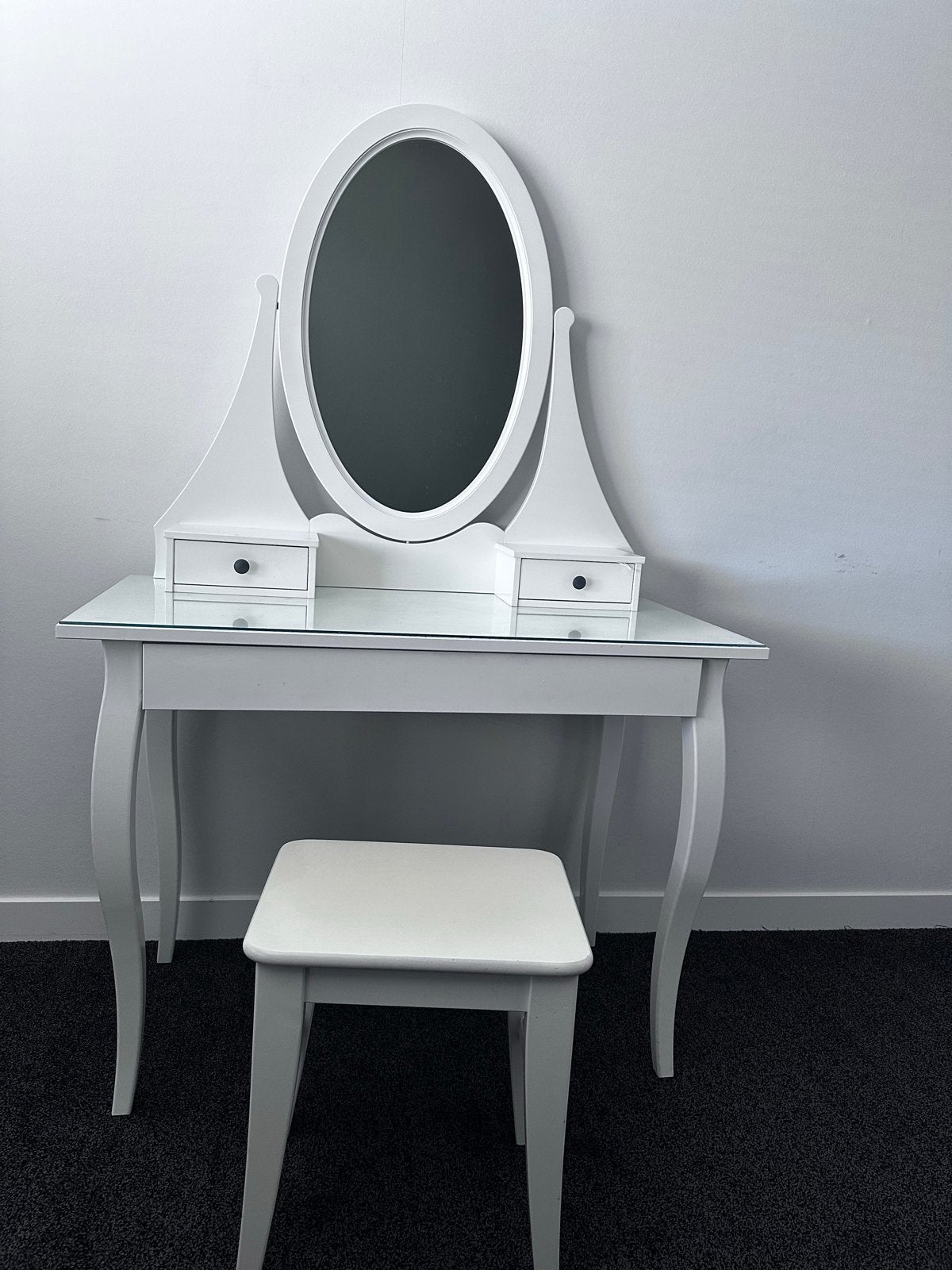 Witte Kaptafel met spiegel en krukje, Ophalen, 100 tot 150 cm, 50 tot 100 cm, Zo goed als nieuw