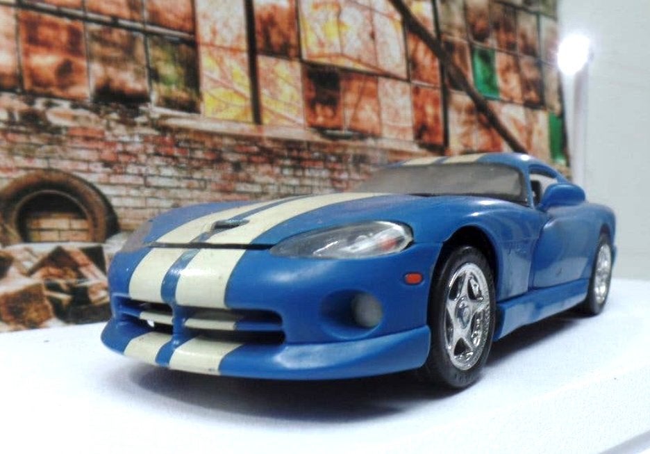 Blauwe Dodge Viper modelauto met witte strepen, Overige merken, Gebruikt, 1:50 of kleiner, Auto