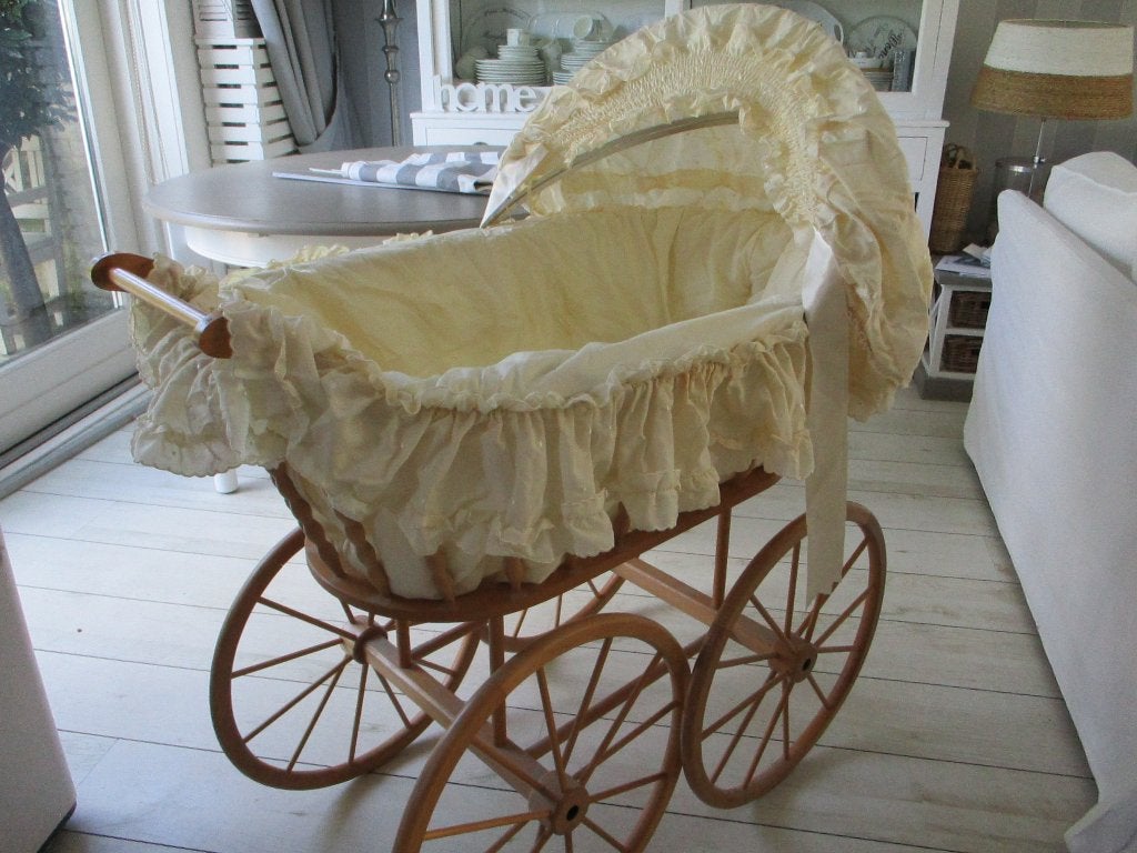 Prachtige wieg op wielen, Ophalen, Zo goed als nieuw, Minder dan 140 cm, Minder dan 70 cm
