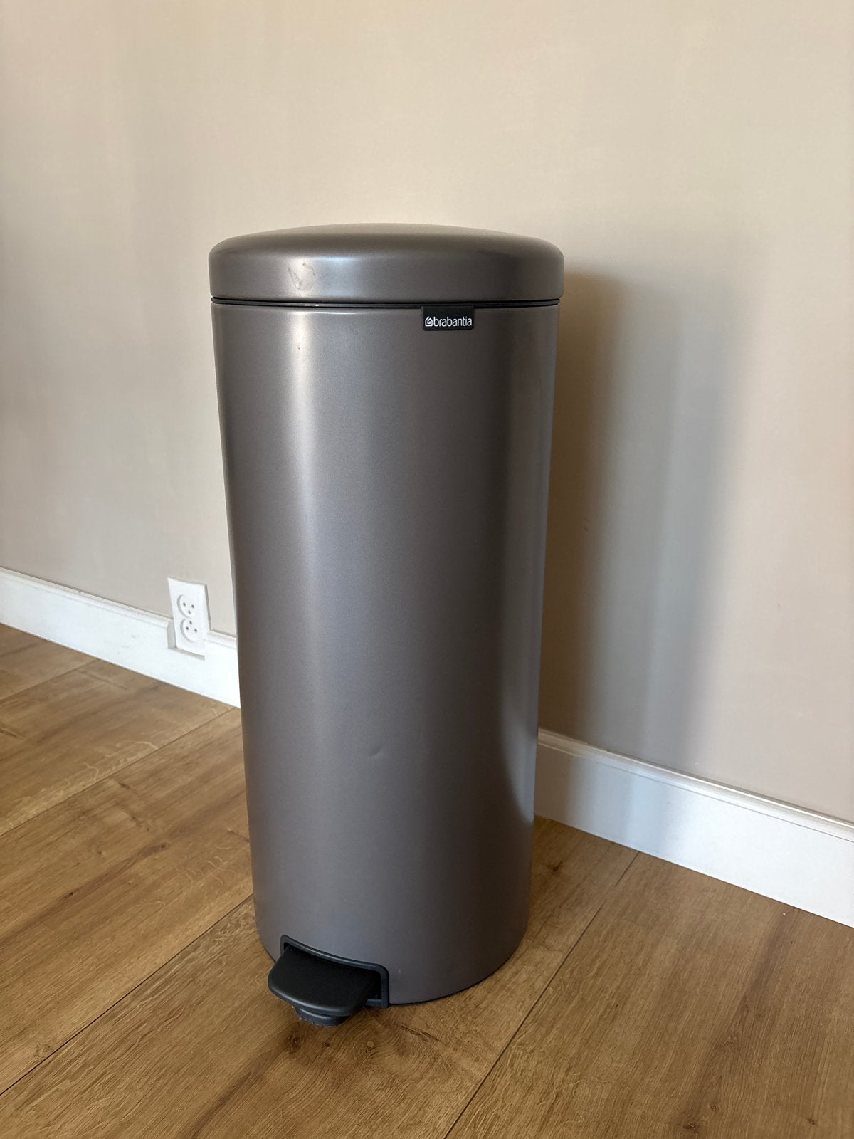 Brabantia Bo Pedaalemmer - 30 liter - Platinum, Huis en Inrichting, Woonaccessoires | Prullenbakken, Ophalen, 50 – 75, Met pedaal