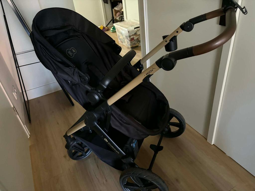 Kinderkraft Moov 2 kinderwagen (2-in-1), Ophalen, Zo goed als nieuw