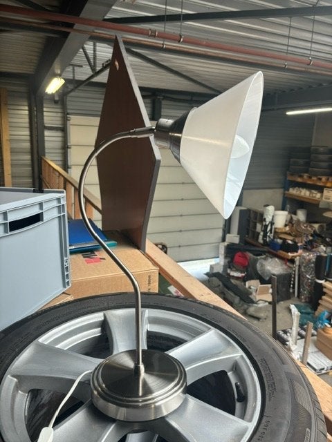 IKEA KROBY Bureaulamp – Verstelbare Kap – Werkt Goed, Huis en Inrichting, Ophalen, Bureaulamp, Gebruikt, 47 cm