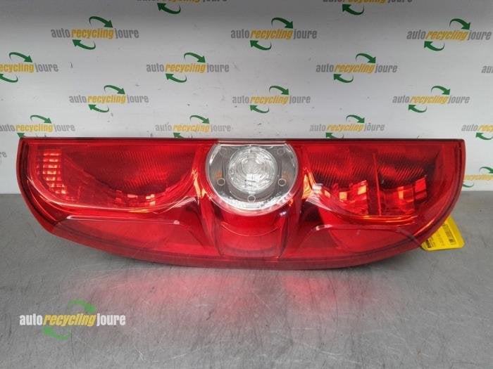Achterlicht links van een Fiat Doblo, Auto-onderdelen, Verlichting, Gebruikt, -, -, Fiat