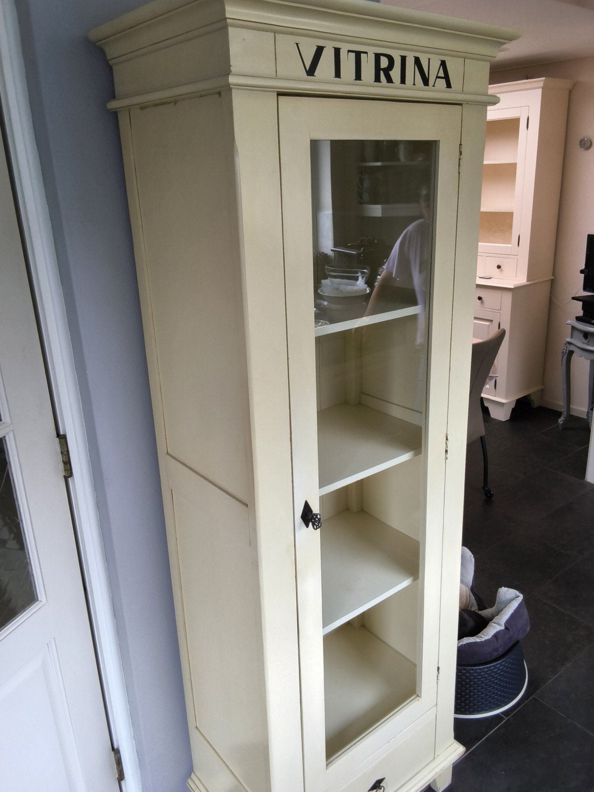 vitrinekast, Huis en Inrichting, Ophalen, Gebruikt, Met deur(en), Brocante stijl