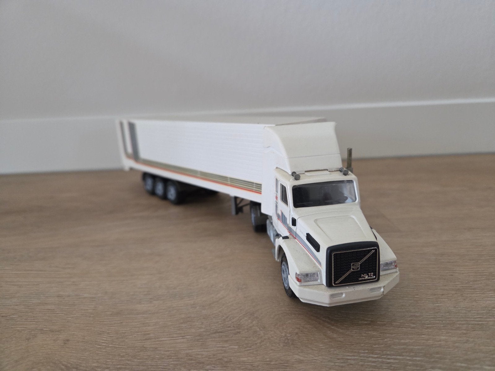 Conrad Volvo NL12 400 Intercooler Torpedo 1:50 ( 280850 ), Ophalen of Verzenden, Zo goed als nieuw, Bus of Vrachtwagen, Conrad