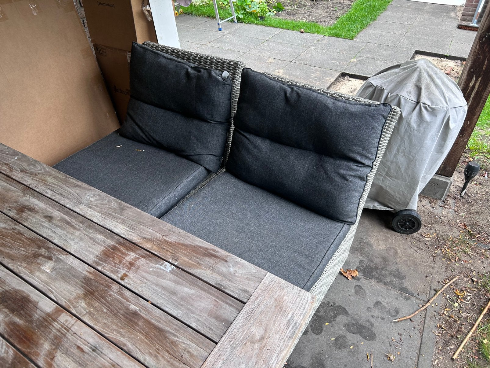 Foto 4 van Tuinset: tafel en zitruimte voor zes