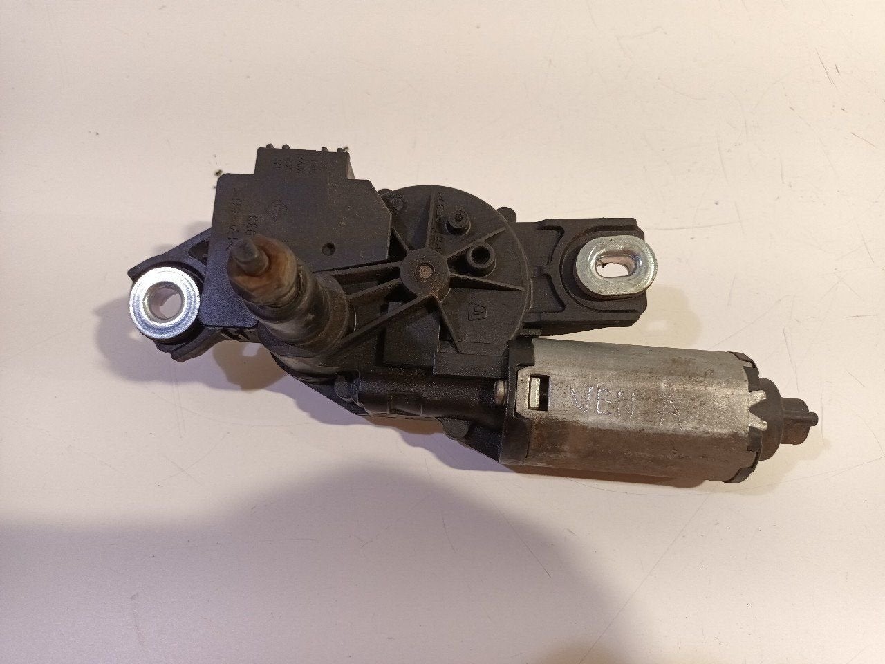 Ruitenwissermotor achter Volkswagen Caddy, Onderdelen@venauto.nl, Van der Ven Autorecycling B.V., Gebruikt, Ettenseweg 76, 4706 PB Roosendaal, The Netherlands