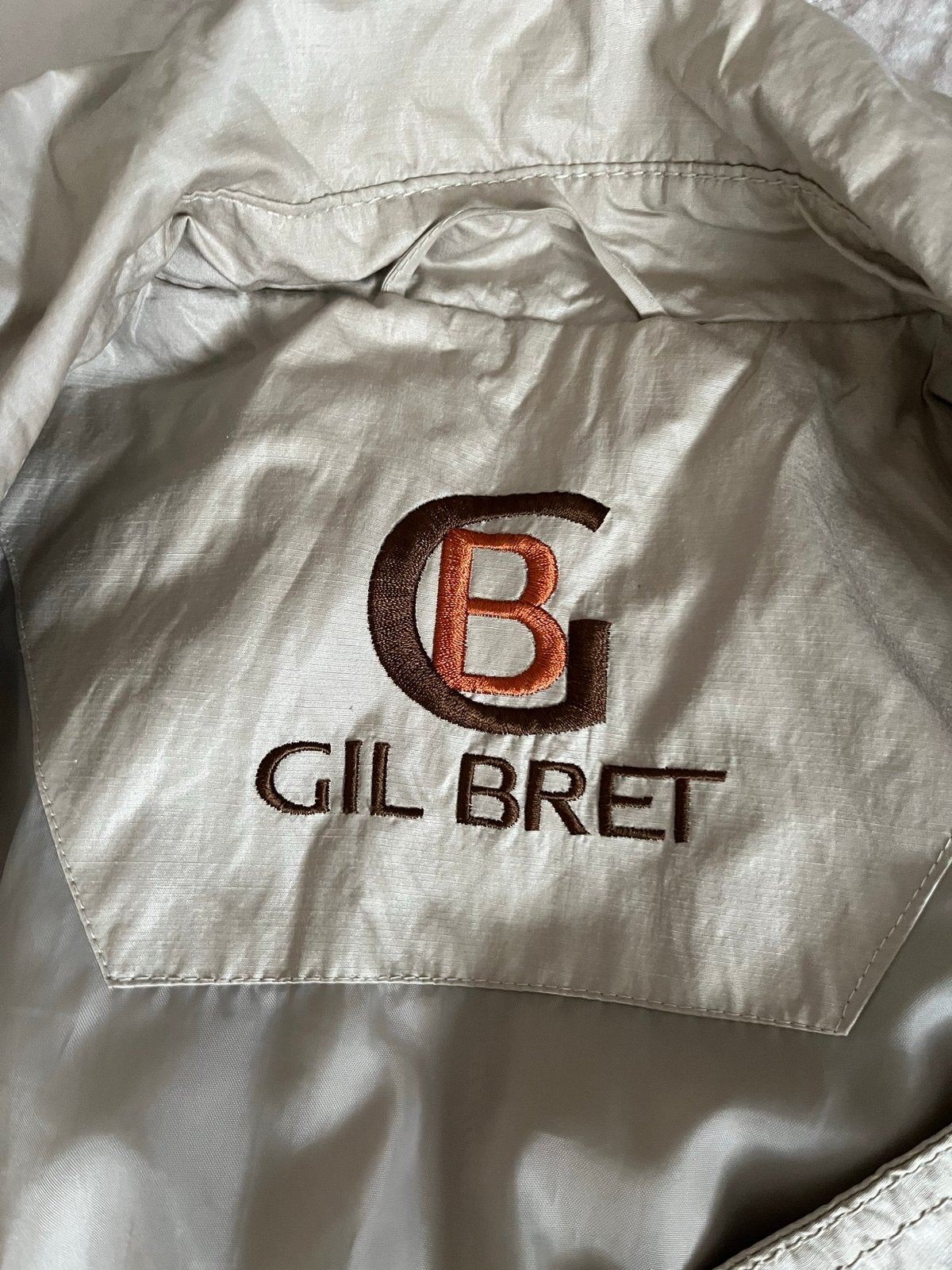 Gil Bret trenchcoat maat 42, Verzenden, Zo goed als nieuw, Maat 42/44 (L), Beige