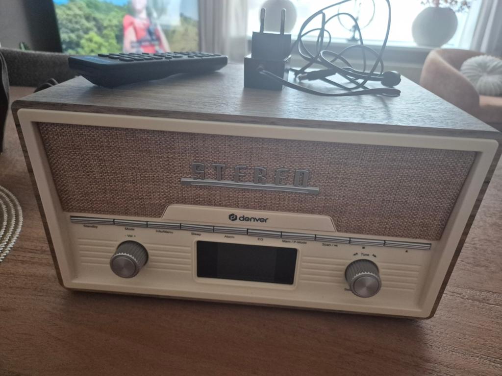 Dab radio met cd speler, Ophalen, Zo goed als nieuw