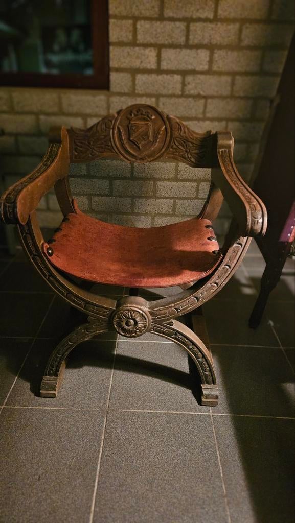 Dagobert stoel, Ophalen of Verzenden
