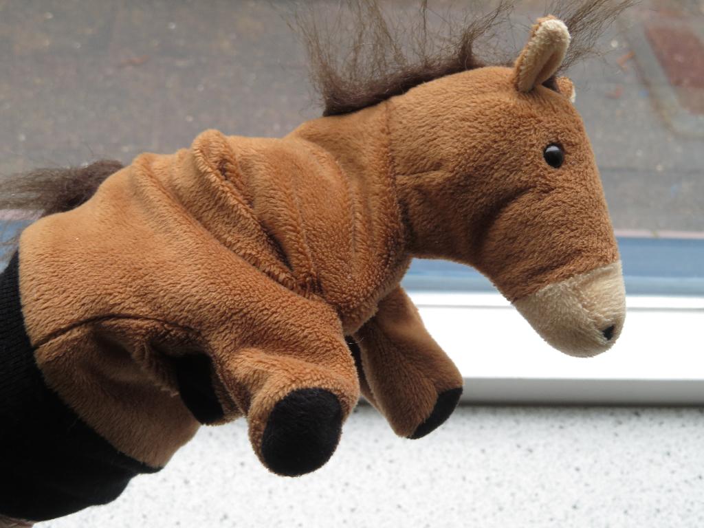 Handpop paard paardje merk Beleduc poppenkastpop, Paard, Gebruikt, Ophalen of Verzenden, Wasbaar