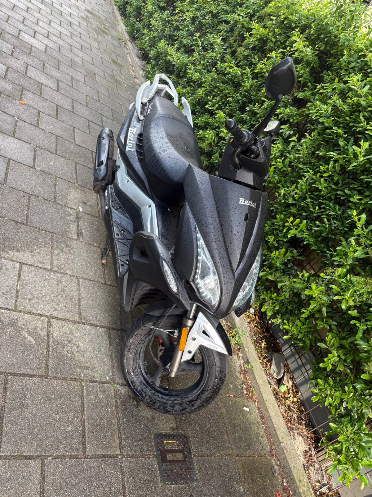 Berini striker 2024, Fietsen en Brommers, Ophalen, Overige modellen, Maximaal 45 km/u, Zo goed als nieuw