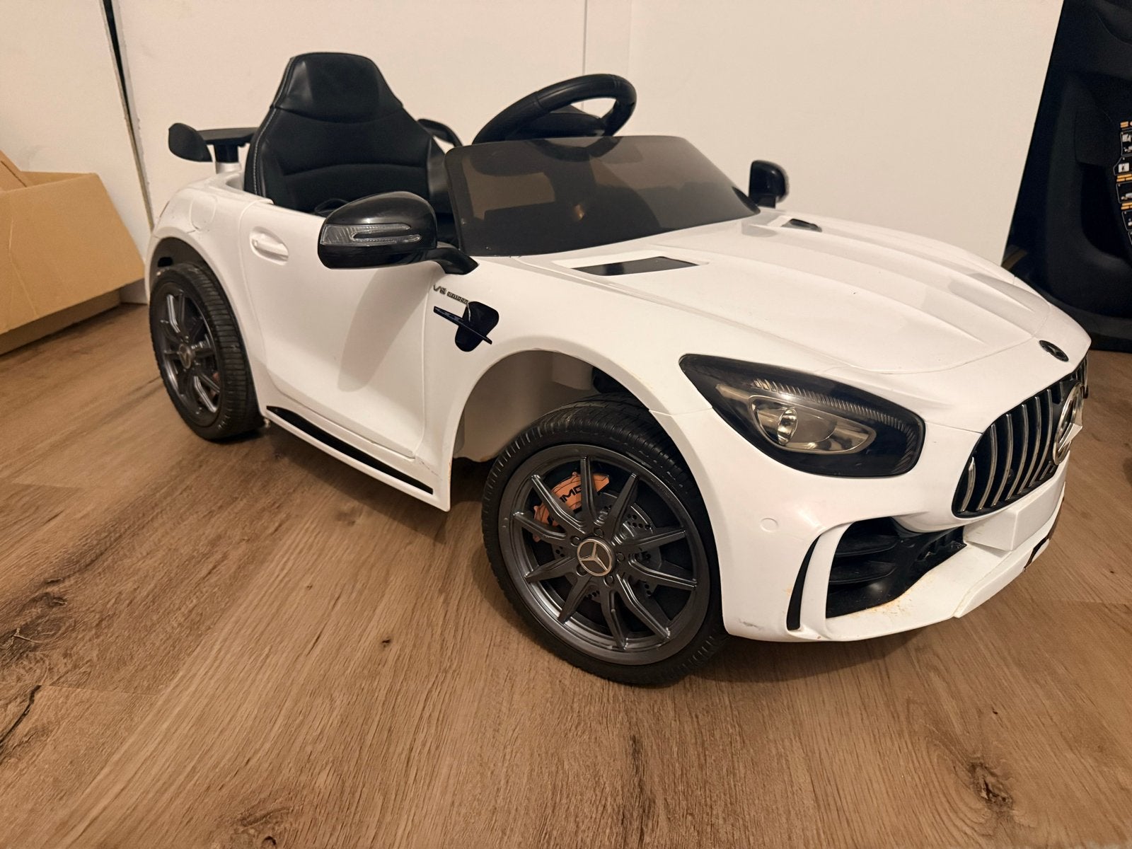 Mercedes-Benz AMG GTR elektrische kinderauto, Ophalen of Verzenden, Gebruikt