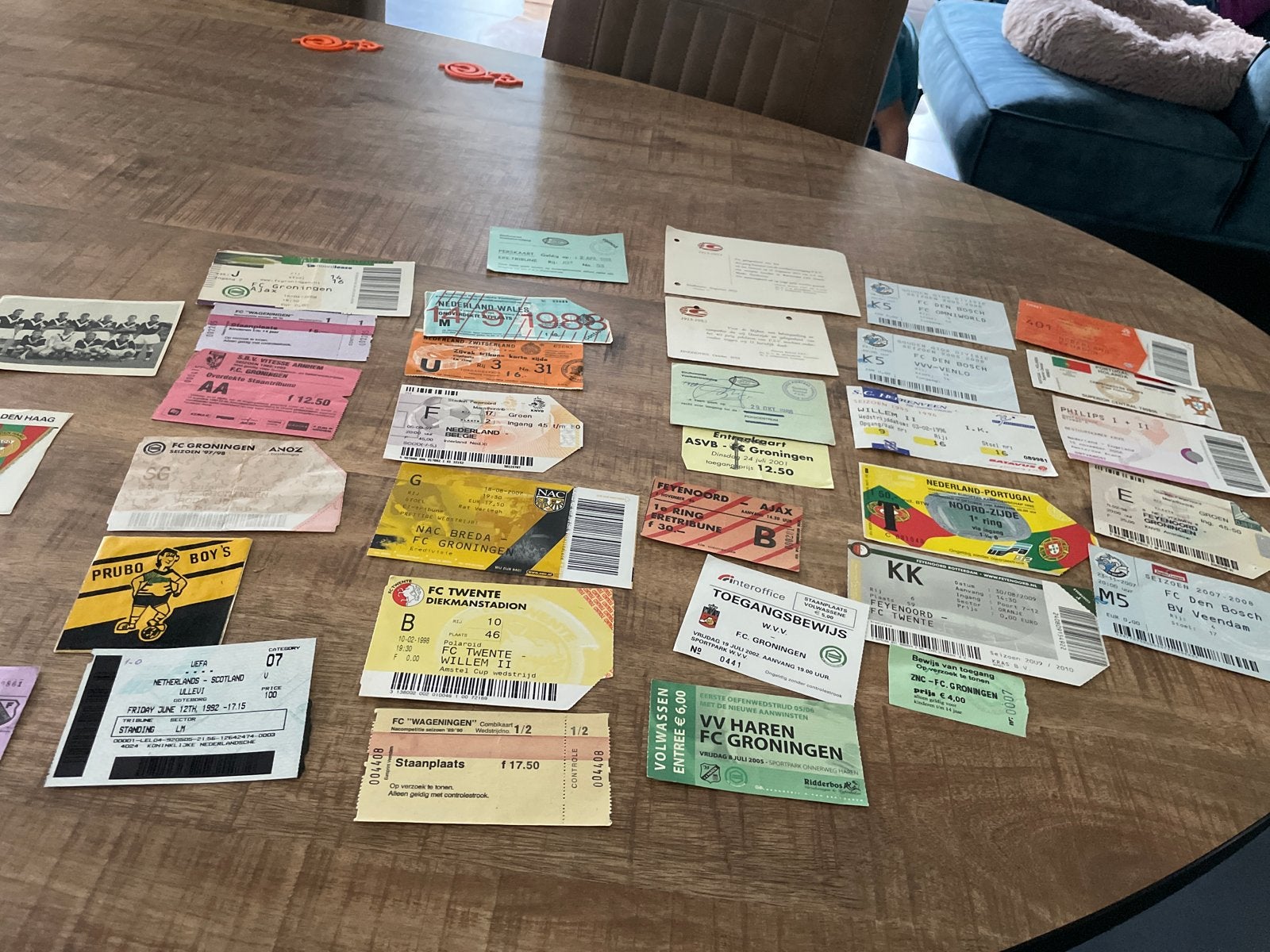 Entreekaartjes verzameling psv elftal foto abe lenstra enz, Verzamelen, Sportartikelen en Voetbal, Ophalen of Verzenden, Zo goed als nieuw