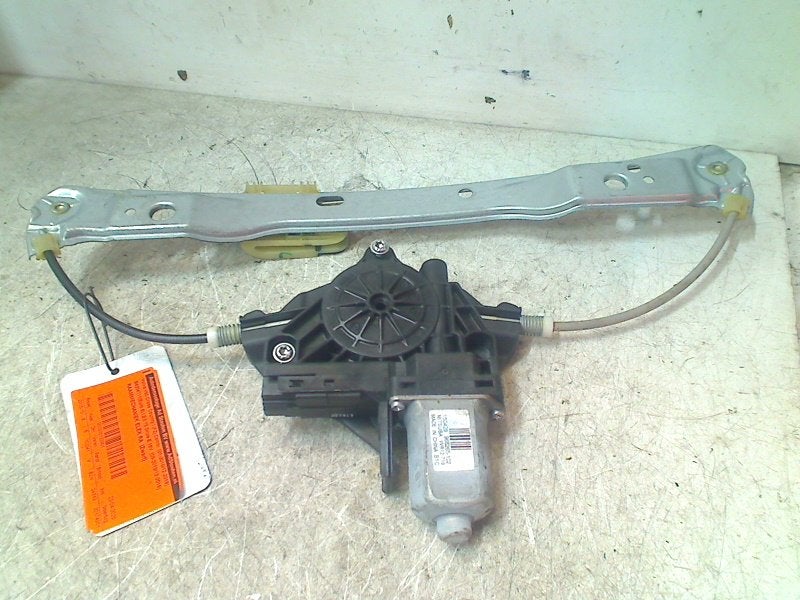 Raammechaniek Elek Rechts Achter + MOTOR V60 2015, Auto-onderdelen, Gebruikt, Siegburger Straße 229, Köln 50679, , Duitsland, Info@volvocars.com