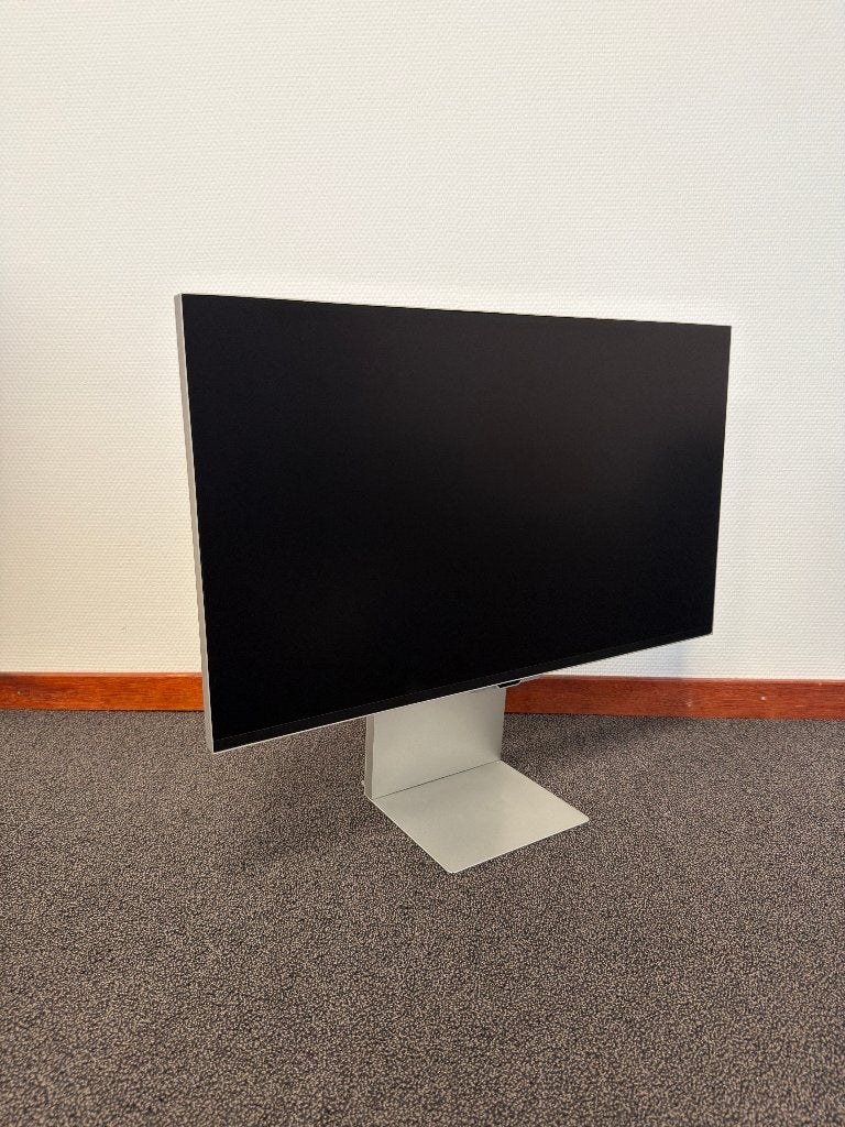Foto 4 van Samsung ViewFinity S9 27 inch 5K monitor, zo goed als nieuw