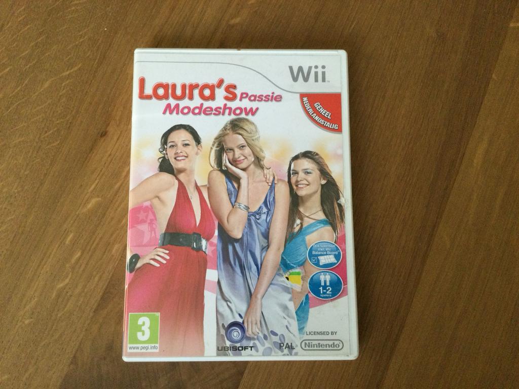 Laura's Passie Modeshow - Wii (Ubisoft), Gebruikt, 1 speler, Eén computer, Ophalen of Verzenden