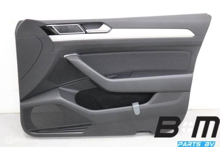 Deurpaneel rechtsvoor VW Passat B8 3G1867012, Gebruikt
