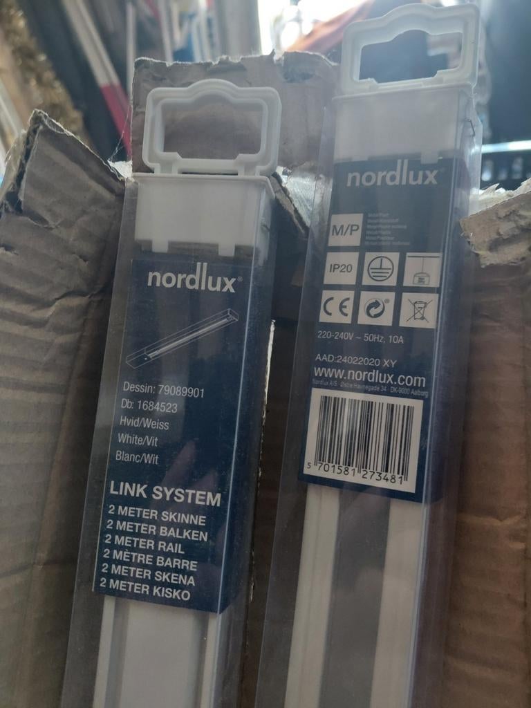 Nordlux licht rail systeem 3x 2 meter nieuw 1x 1meter, Ophalen, Nieuw