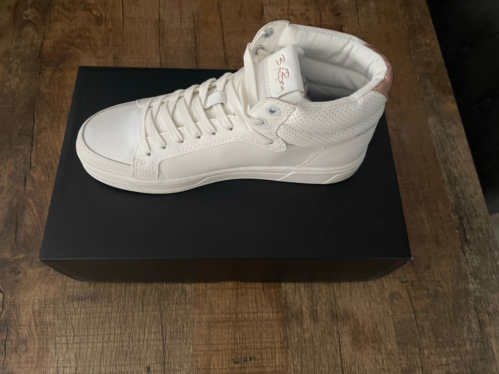 Nieuwe Björn Borg sneakers, maat 39, Kleding | Dames, Schoenen, Ophalen of Verzenden, Nieuw, Wit, Sneakers of Gympen