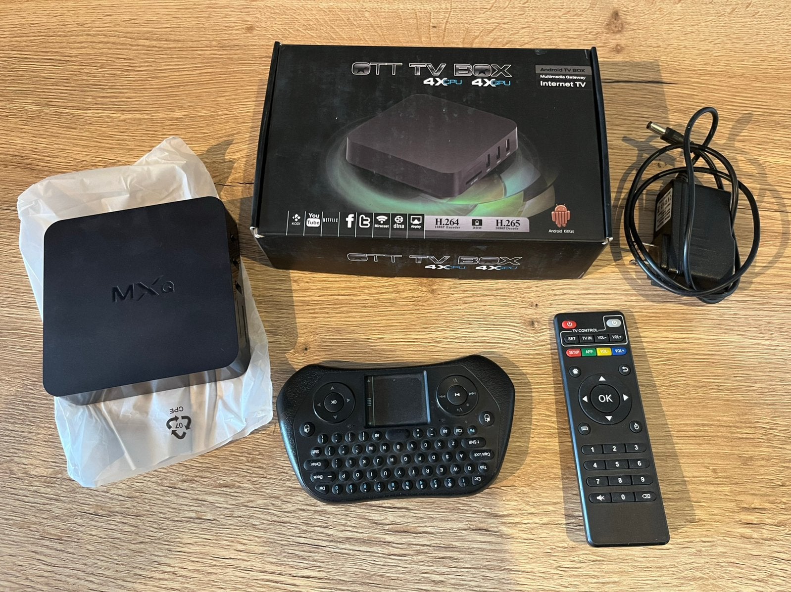 MEDIA SPELER ANDROID KODI TV BOX, Ophalen of Verzenden, Zo goed als nieuw