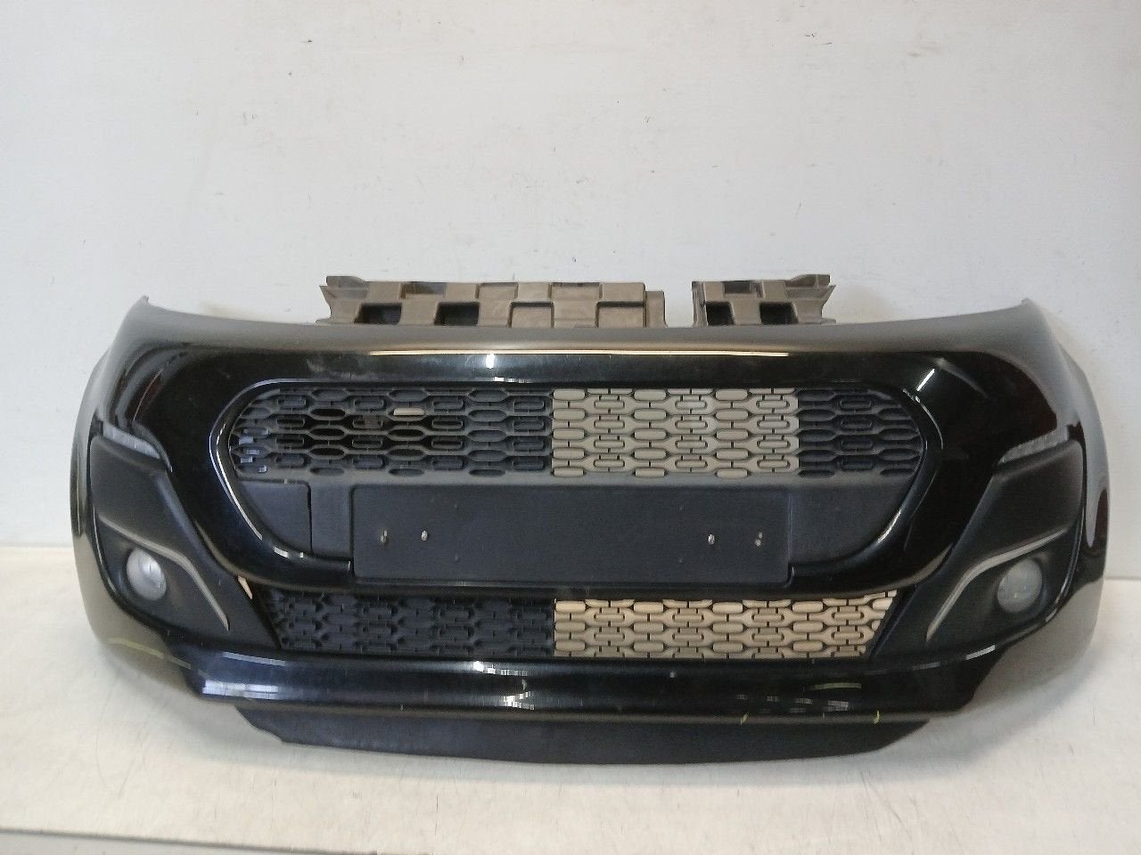 Bumper voor Peugeot 107, Onderdelen@venauto.nl, Van der Ven Autorecycling B.V., Gebruikt, Citroën