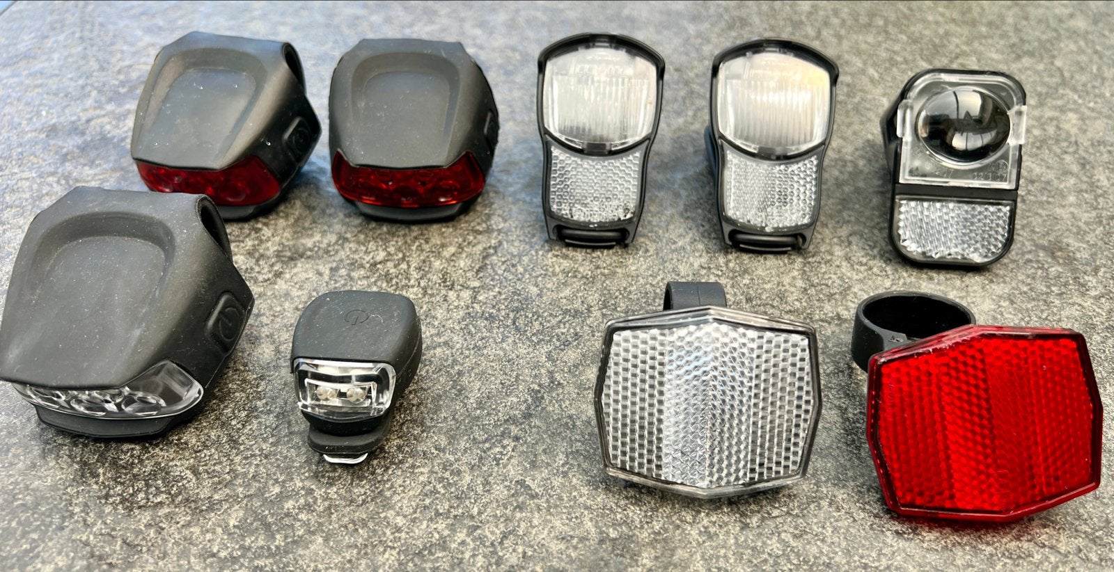 Fietsverlichting en reflectoren, Waterbestendig, Ophalen of Verzenden, Zo goed als nieuw, Batterij