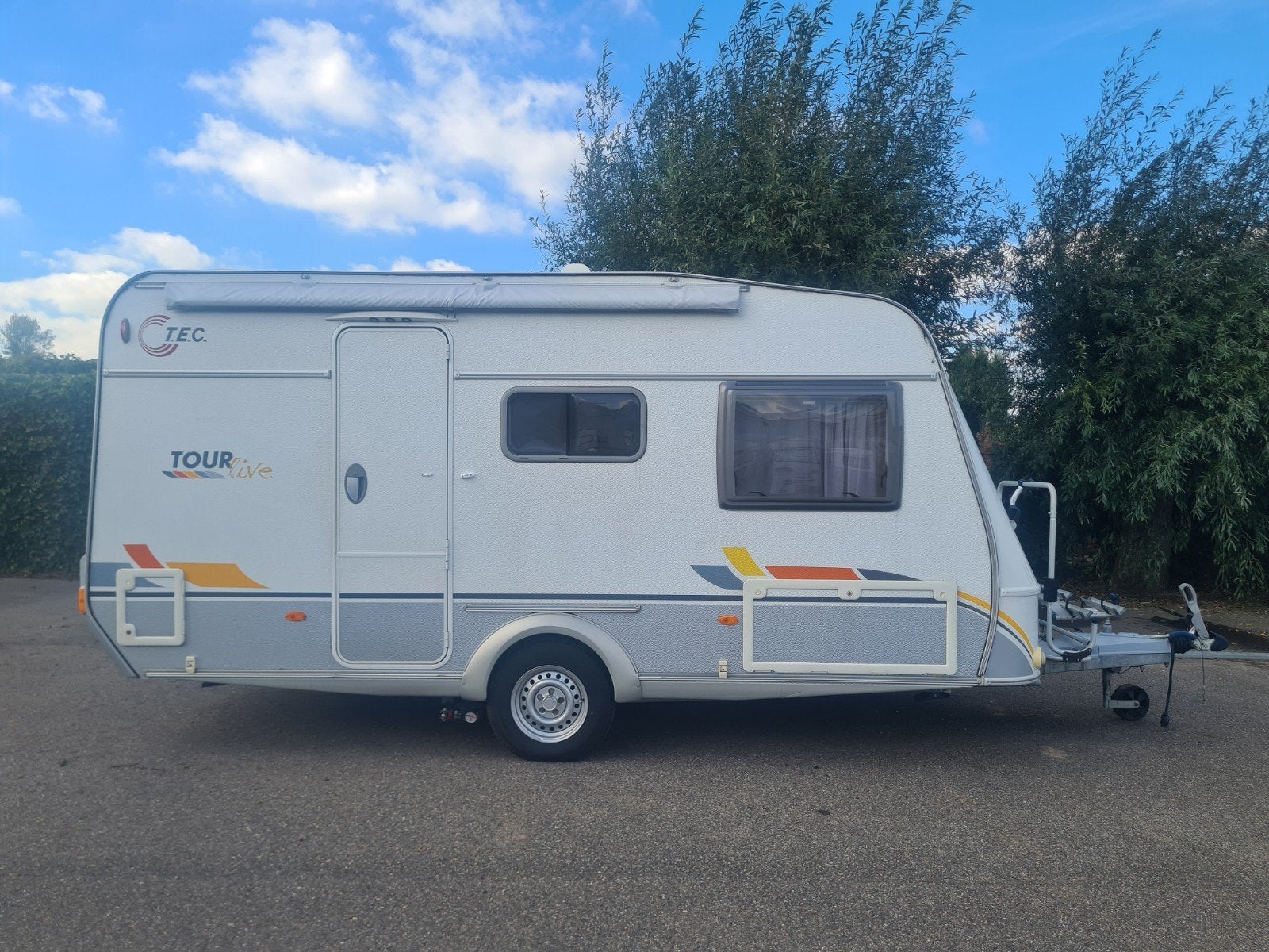 TEC Tour 400 DB ( incl. stallingsmogelijkheid ), T.E.C., Bedrijf, Treinzit, Tot en met 4