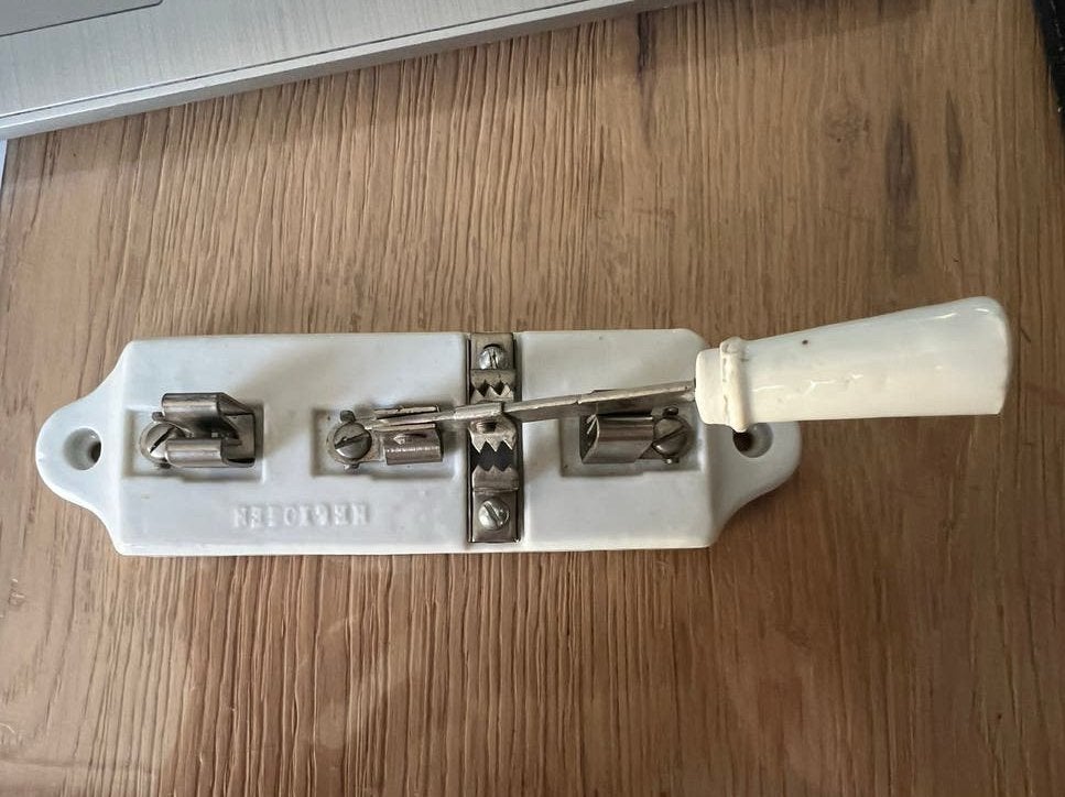 Vintage porseleinen schakelaar - Heloogen, Ophalen of Verzenden
