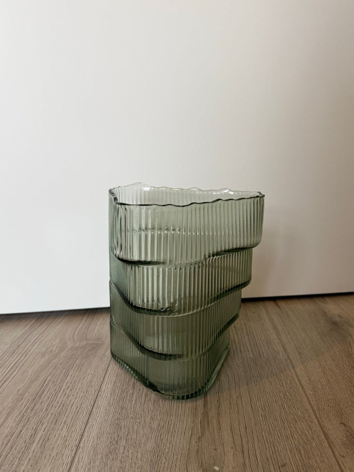 Nieuwe Groene Coco Maison Vaas, Huis en Inrichting, Ophalen, Nieuw, Groen, Glas