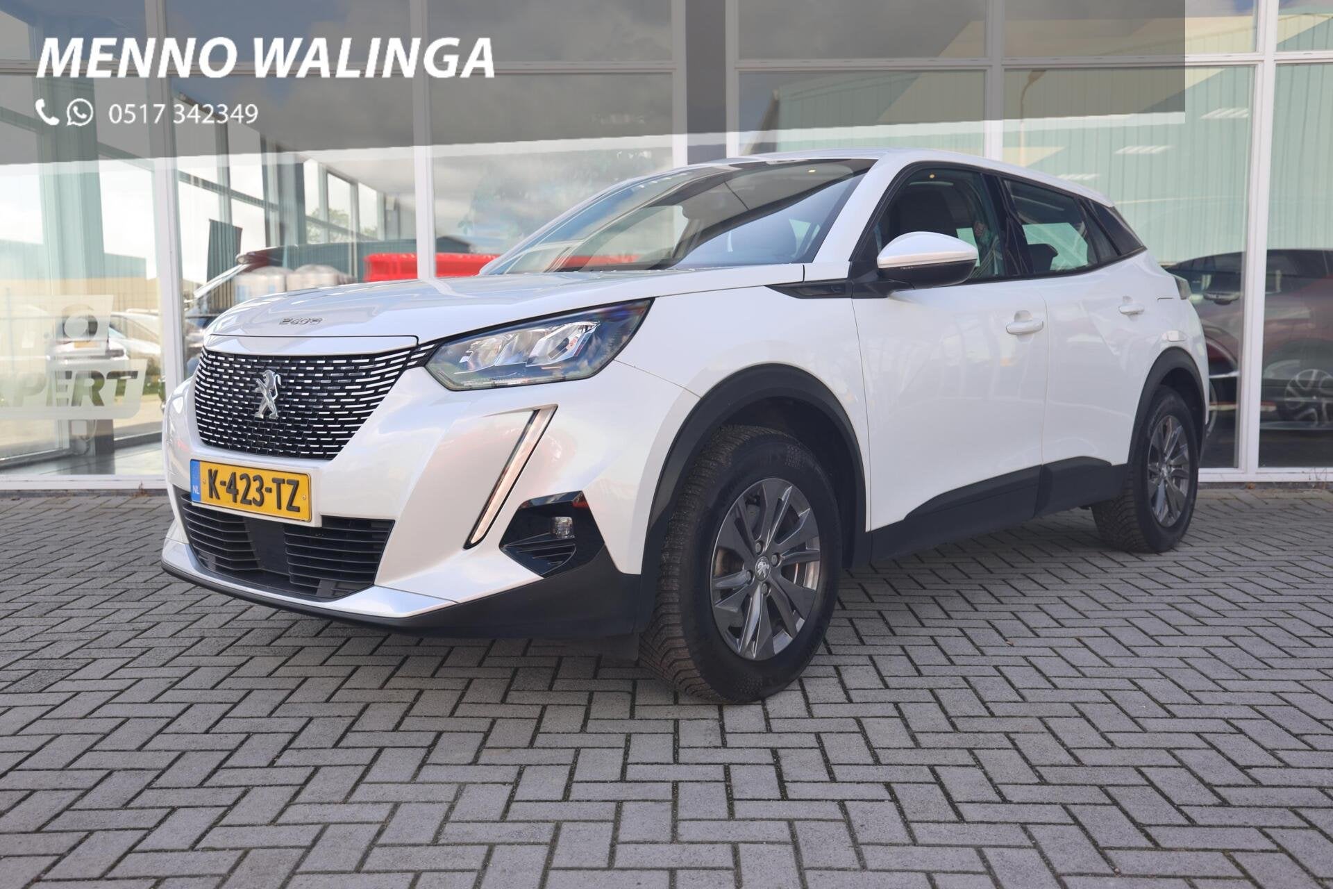 Peugeot e-2008 EV Blue Lease Active 50 kWh|SOH 92%|3 -fase|N, Dealer onderhouden, Gebruikt, Met garantie (alle), Wit
