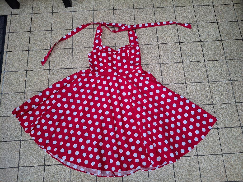 Rode vintage swing dress polka dot, Maat 38/40 (M), Ophalen of Verzenden, Zo goed als nieuw, Vixen