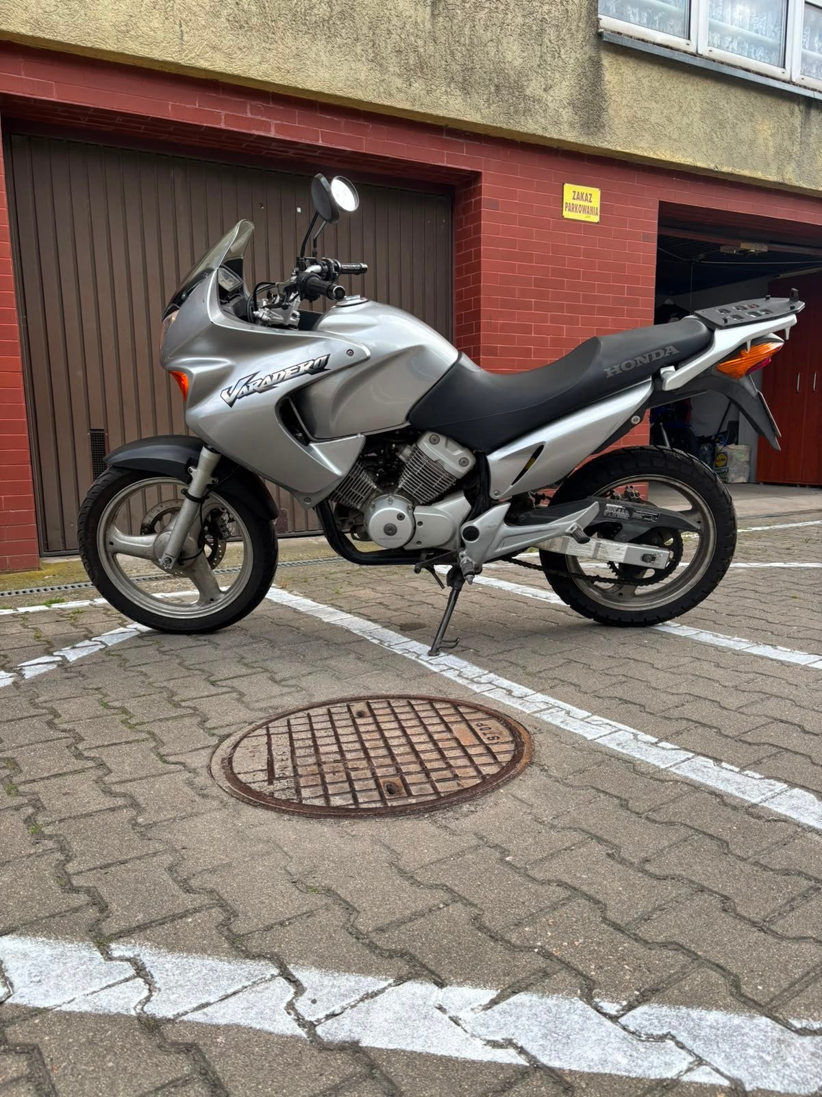 Honda Varadero 125cc, 125 cc, 11 kW of minder, Minimaal motorrijbewijs A1, Sport