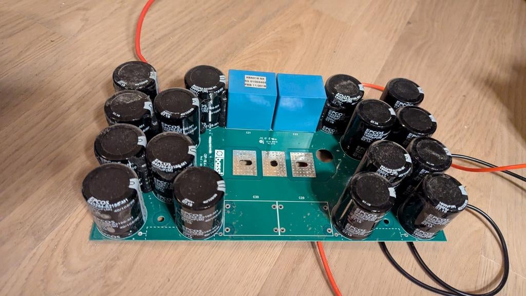 Zware Condensatorbank Perfect voor Coilgun/HV projecten!, Ophalen