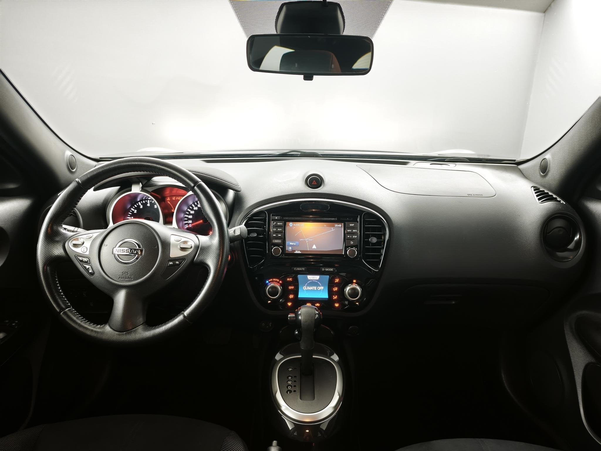 Nissan Juke 1.6 N-Connecta | Automaat | Navigatie | Achterui, Auto's, 4 cilinders, Met garantie (alle), SUV of Terreinwagen, 1598 cc