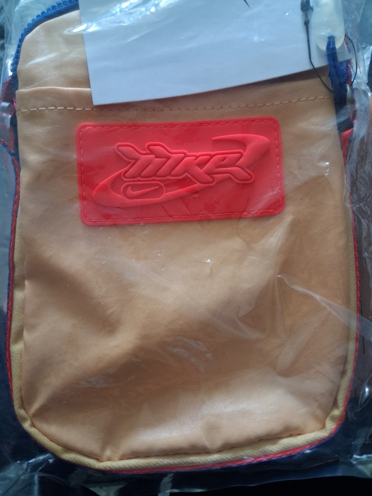 Nieuwe Nike Nektasje - Perfect voor onderweg!, Ophalen of Verzenden, Nieuw, Overige kleuren, Overige typen