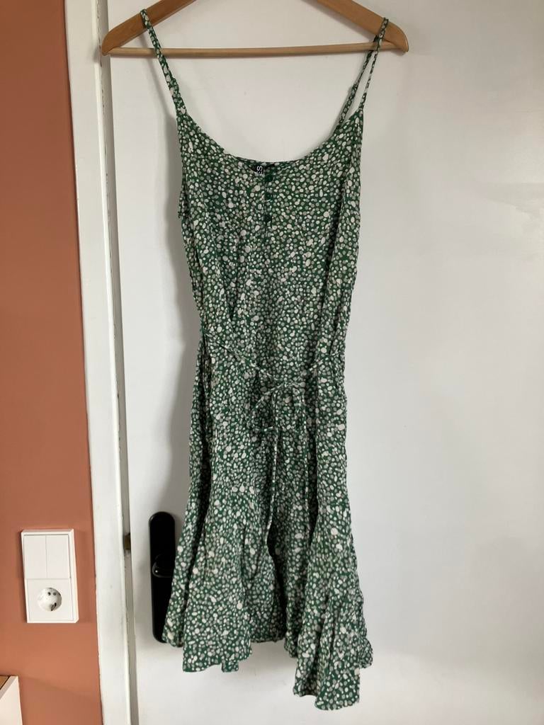Zomerjurk groen wit en licht grijze stippen viscose L, Kleding | Dames, Jurken, Maat 38/40 (M), Ophalen of Verzenden, Zo goed als nieuw