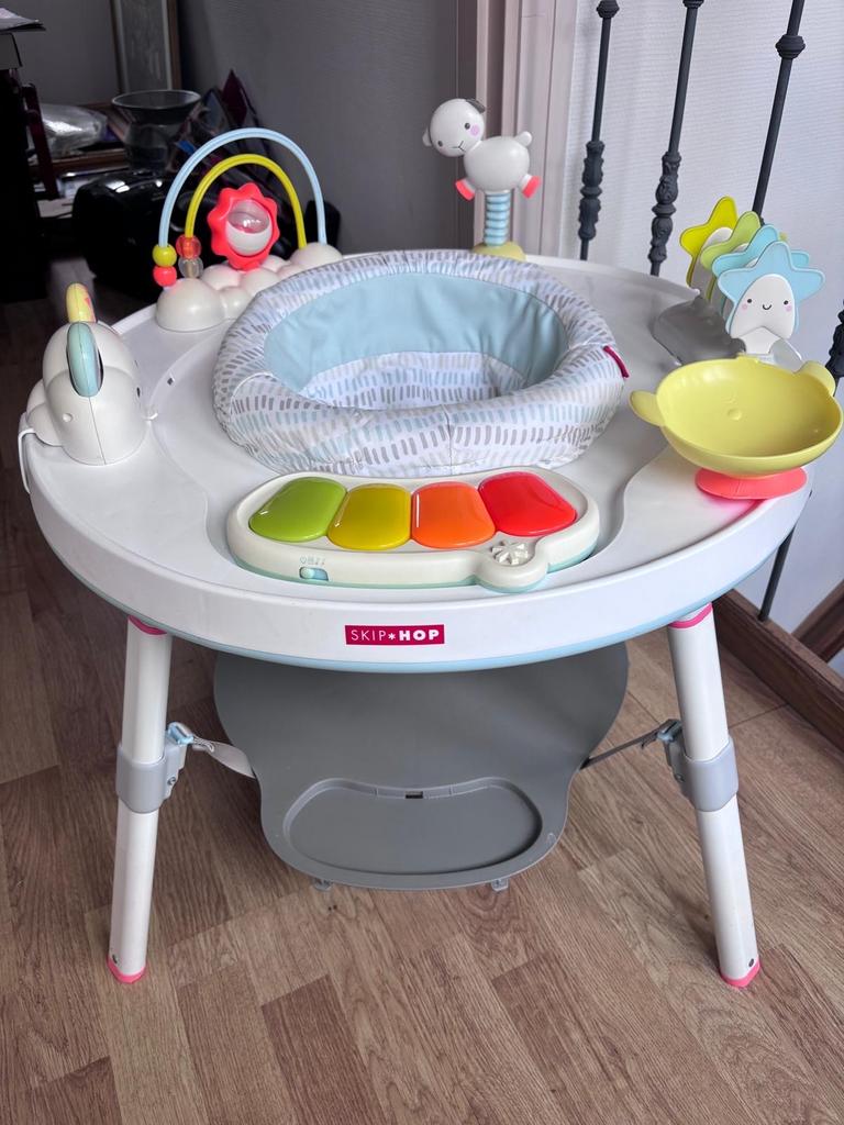 Skip Hop Baby Activiteitentafel met Speelgoed, Kinderen en Baby's, Speelgoed | Babyspeelgoed, Ophalen, Zo goed als nieuw, Speelkleed