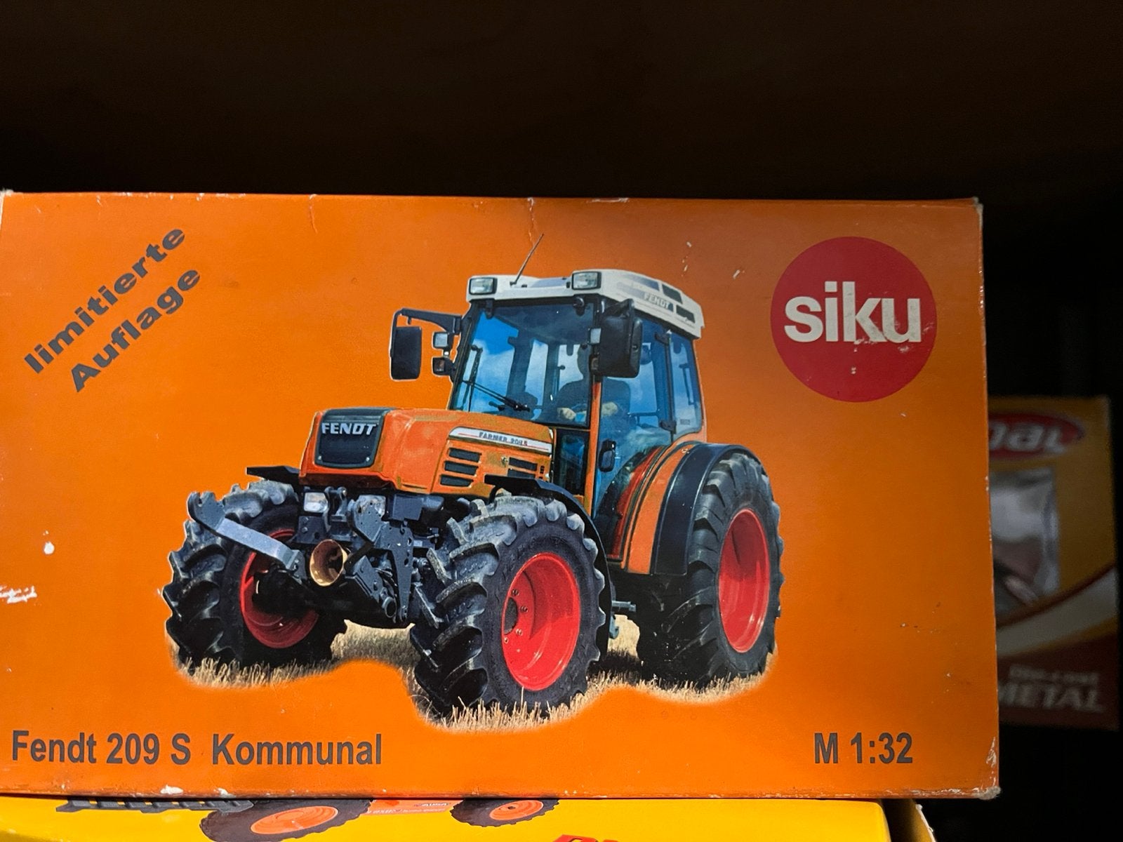 Fendt 209 S Kommunal 1:32, Hobby en Vrije tijd, Modelauto's | 1:32, Ophalen of Verzenden, Zo goed als nieuw, Tractor of Landbouw