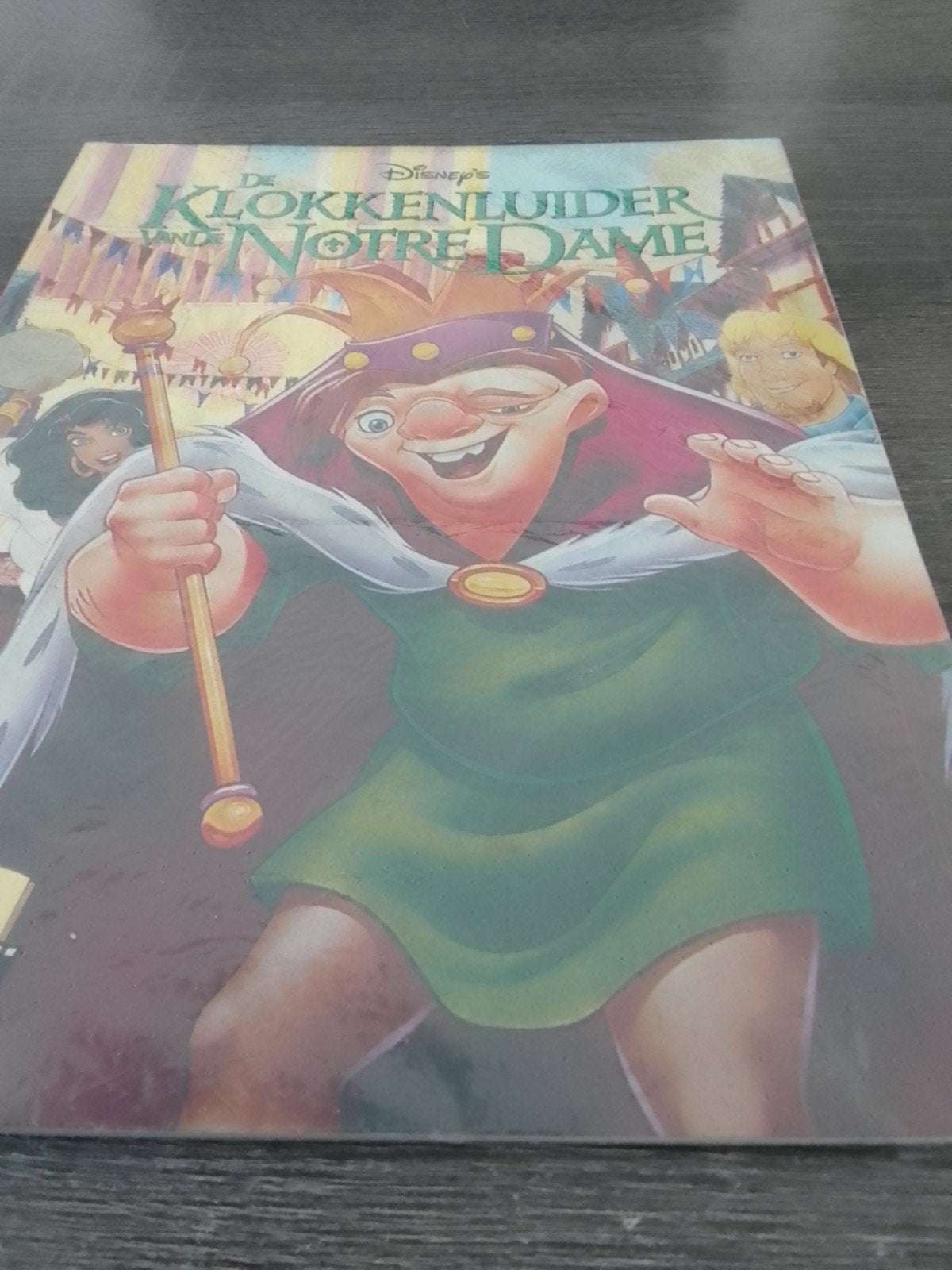 Disney's De Klokkenluider van de Notre Dame stripboek, Eén stripboek, Ophalen, Gelezen, Walt Disney Company