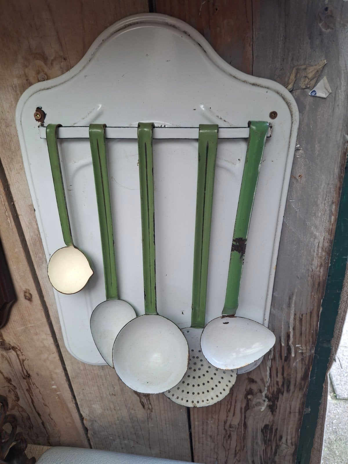 Vintage geëmailleerd lepelrek met 5 lepels - groen/wit, Ophalen of Verzenden