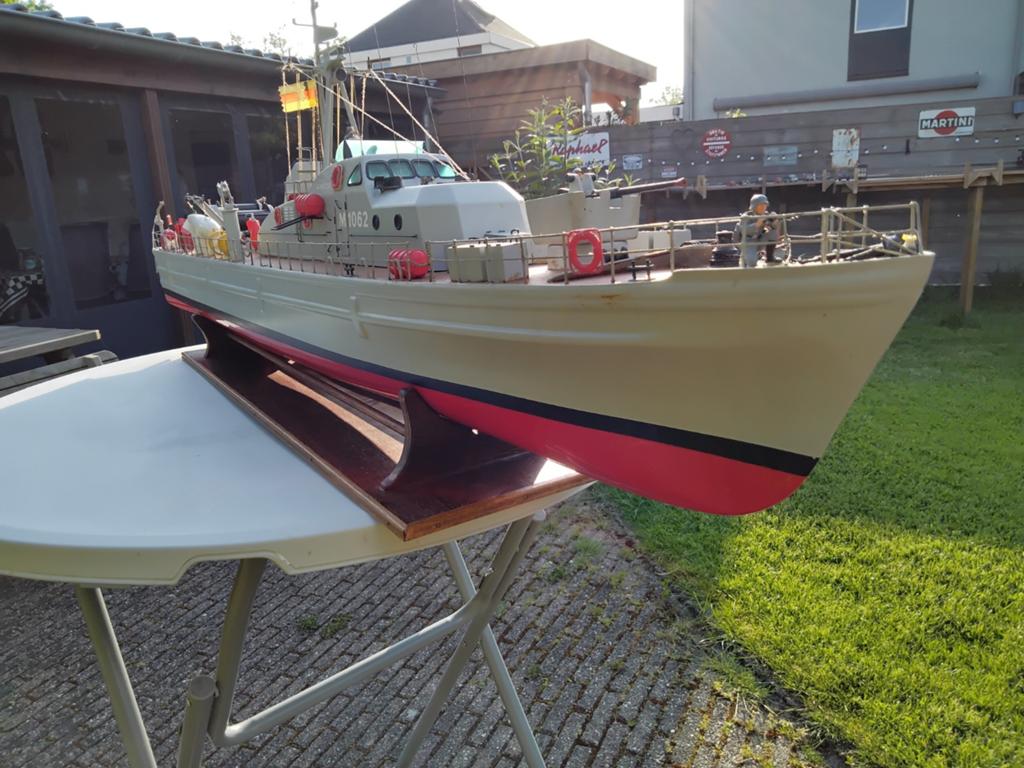 Mijnenveger shutze boot schip vaarklaar, Hobby en Vrije tijd, Modelbouw | Boten en Schepen, Zo goed als nieuw, Ophalen