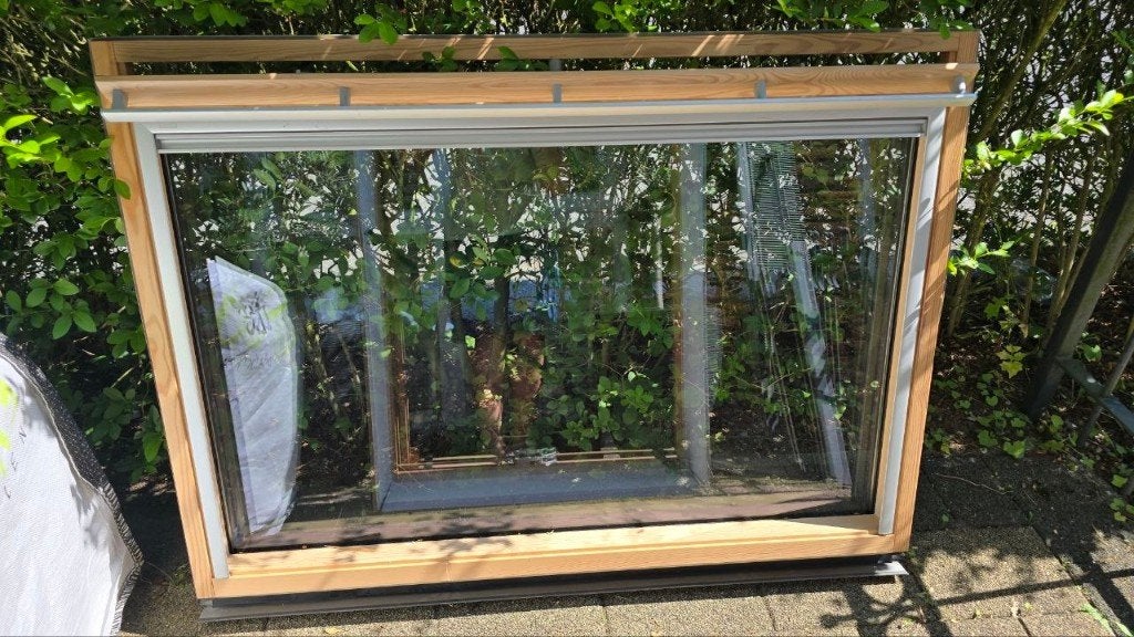Velux dakraam (94x118 cm) met gootstukken & rolgordijn, Ophalen, Gebruikt, Minder dan 80 cm, 80 tot 120 cm