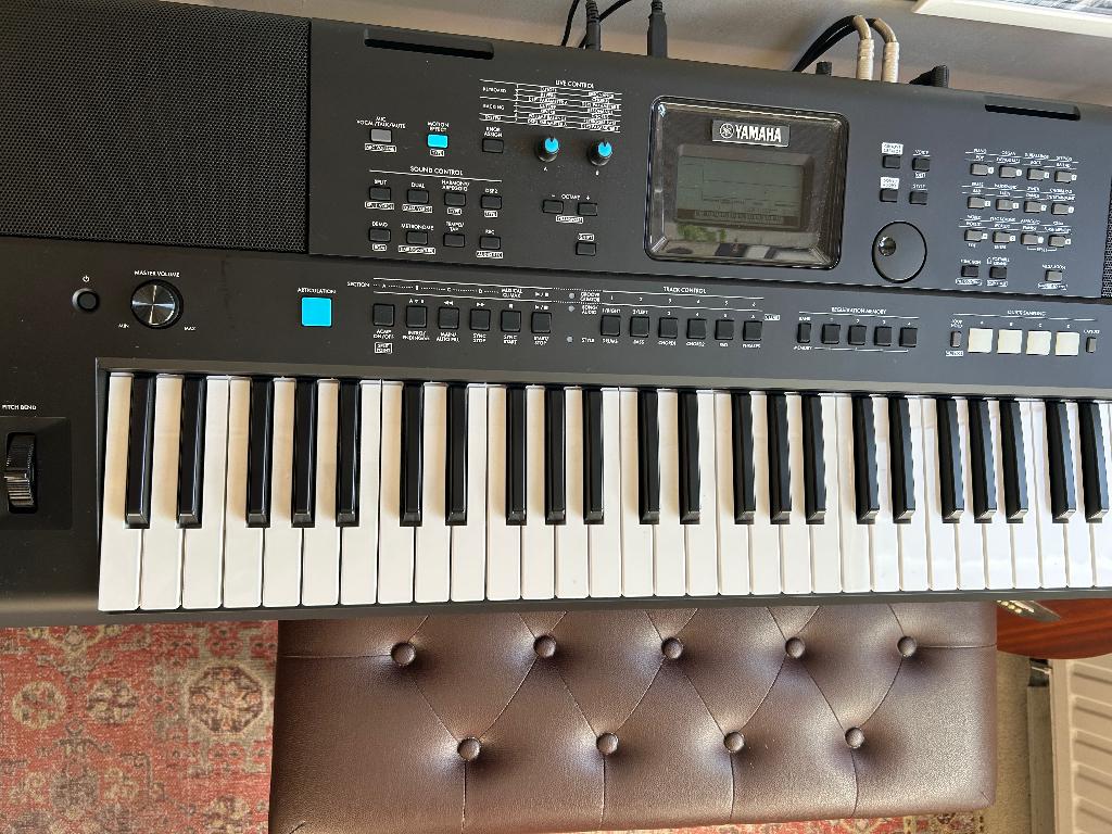 Yamaha E473 Keyboard, Muziek en Instrumenten, Ophalen, 61 toetsen, Midi-aansluiting, Yamaha