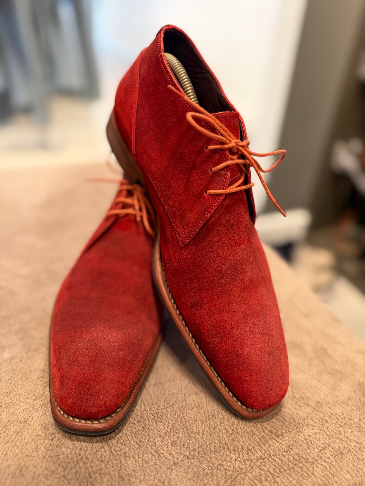 Floris van Bommel suède schoenen rood mt 9, Ophalen of Verzenden, Zo goed als nieuw, Overige kleuren, Veterschoenen