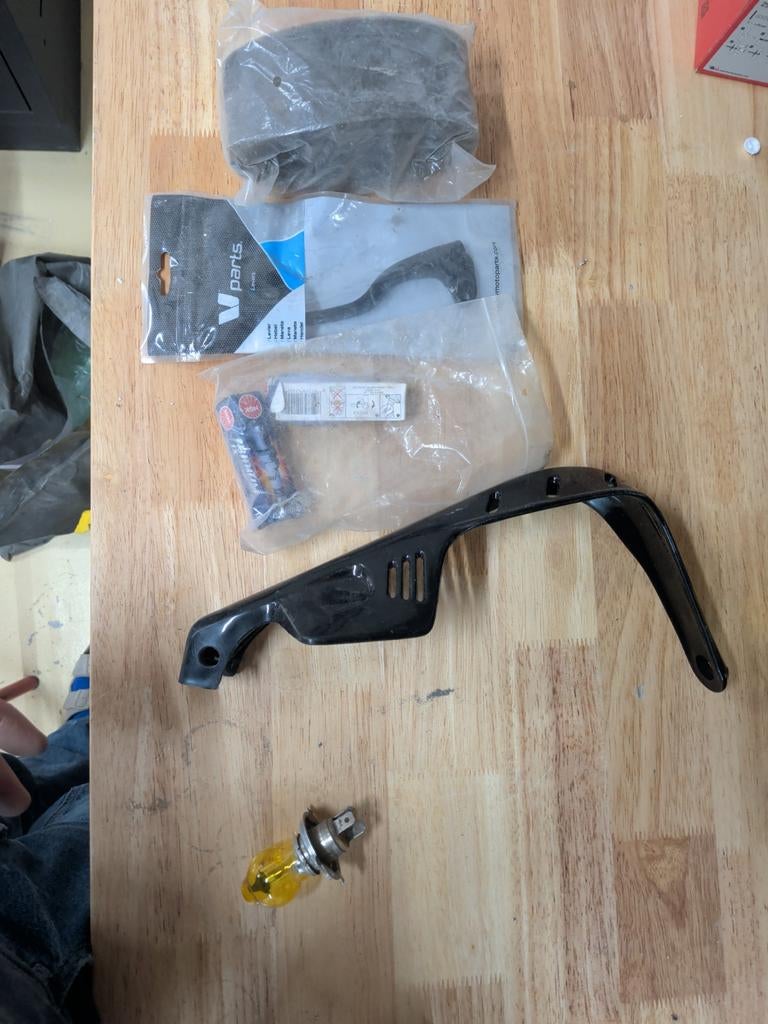 Onderdelen Yamaha xt600, Ophalen
