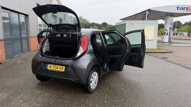 Foto 8 van Toyota Aygo 1.0 VVT-i x-fun (bj 2022)