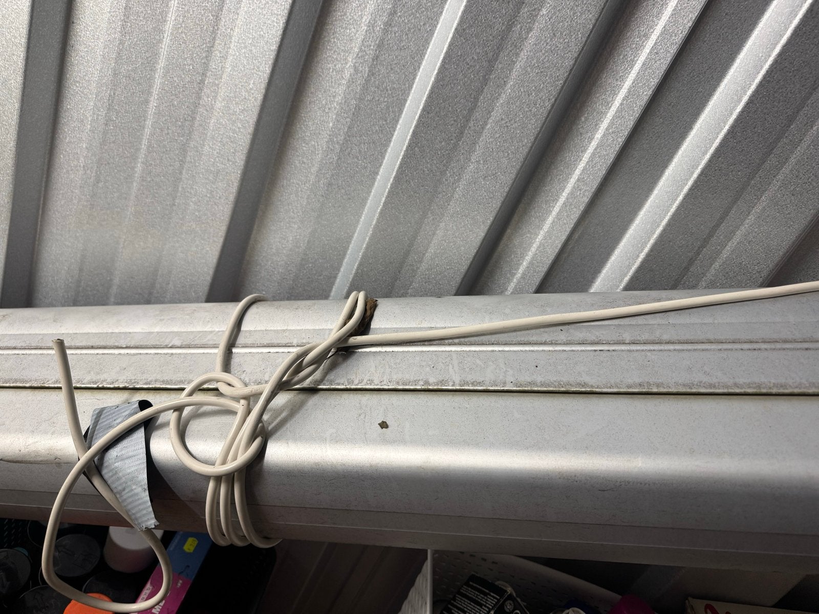Elektrisch knikarmscherm aluminium gesloten bak, Ophalen, Gebruikt, Elektrisch, 150 tot 300 cm